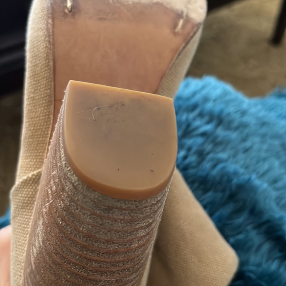 Rag & Bone beige canvas booties. Barely worn - heels practically new - Picture 5 of 11